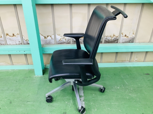 シンクチェアのsteelcase