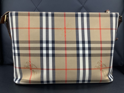 バッグのショルダーバッグ
