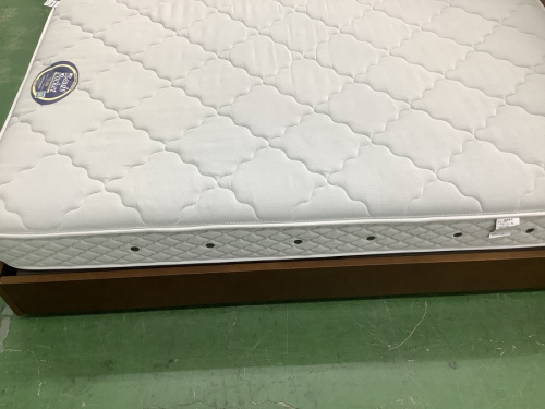 ベッドの中古家具