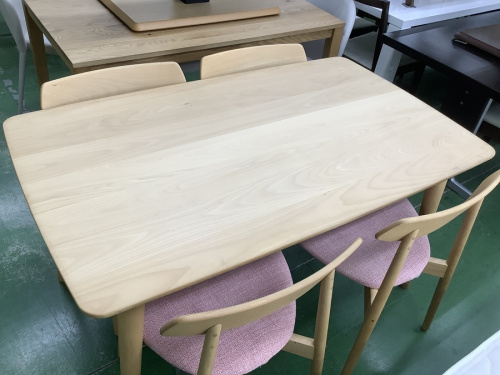 家具のダイニングセット