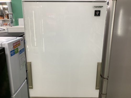 冷蔵庫の3ドア冷蔵庫
