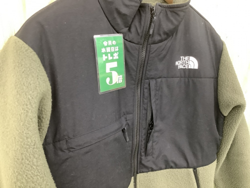 トップスのジャケット