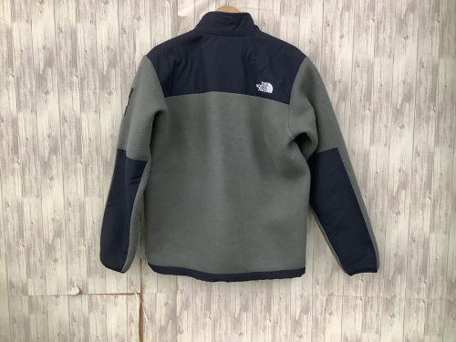フリースジャケットのTHE NORTH FACE