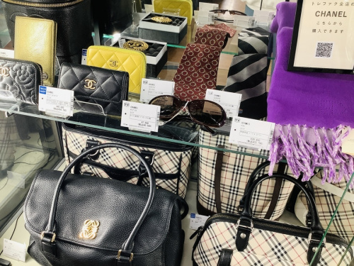 Saint Laurent Parisのサンローラン