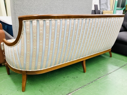 ソファーの3人掛けソファー