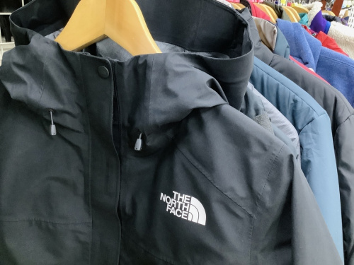 トップスのジャケット