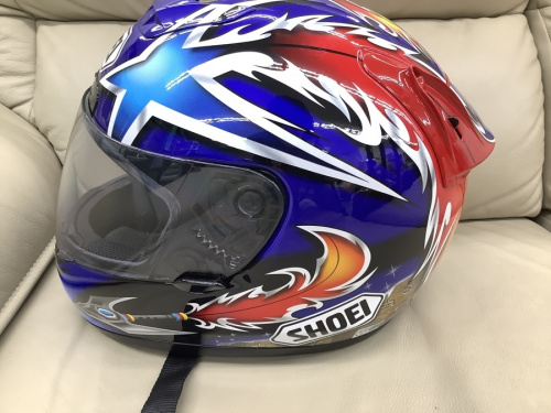 バイク用ヘルメットのSHOEI