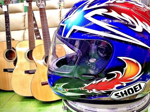 アウトドアのバイク用ヘルメット