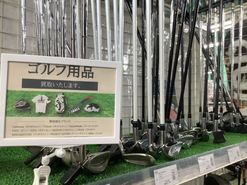 ゴルフウェアのゴルフシューズ