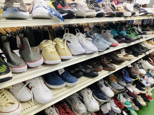 アディダスのトレイヤング