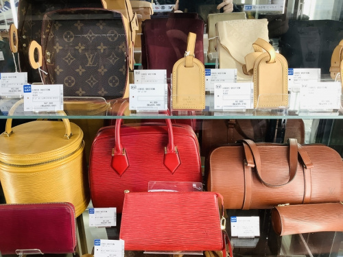 バッグのショルダーバッグ