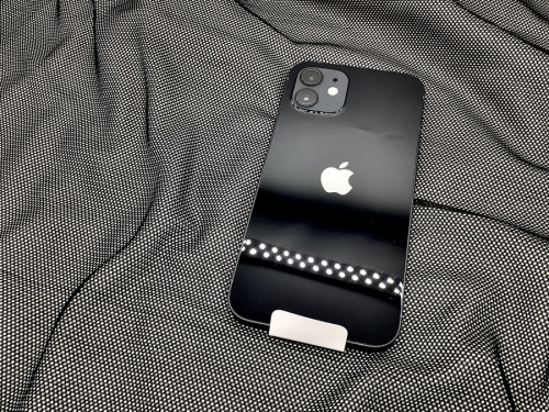 モバイル機器のスマートフォン