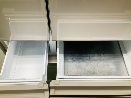 6ドア冷蔵庫のMITSUBISHI