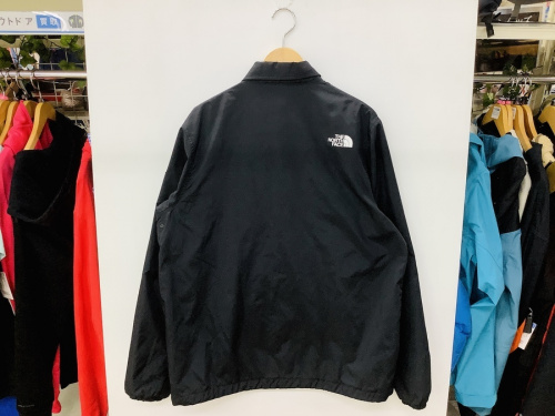 コーチジャケットのTHE NORTH FACE