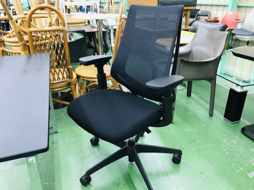 収納家具のチェア