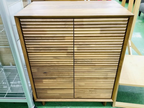 ぬくもり感じる】karimoku（カリモク）2枚扉サイドボード