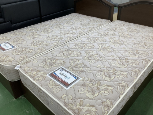 生活家具のベッド