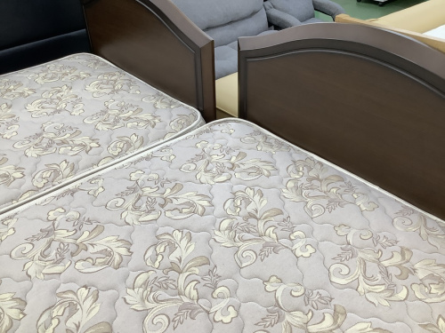 シングルベッドのSimmons