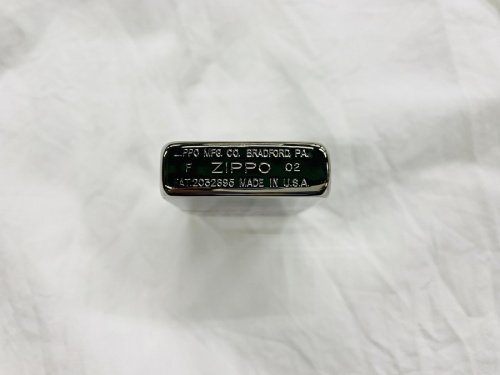 2032695 2002年6月製造のジッポ