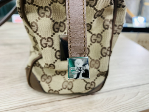 GUCCIのグッチ