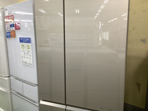 冷蔵庫の6ドア冷蔵庫