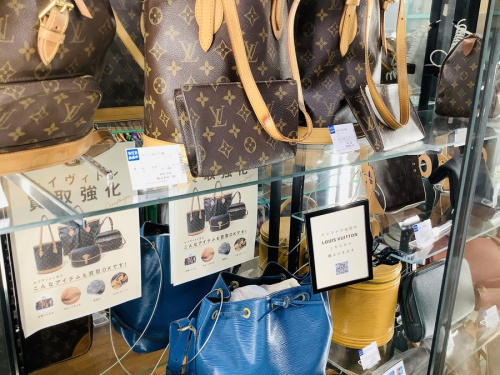 バッグのショルダーバッグ