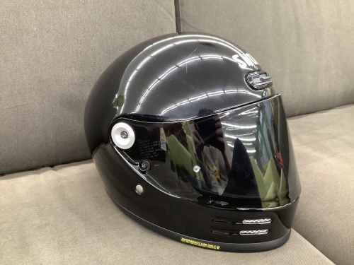 バイク用ヘルメットのフルフェイスヘルメット
