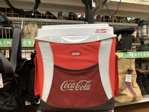 アウトドアのクーラーボックス