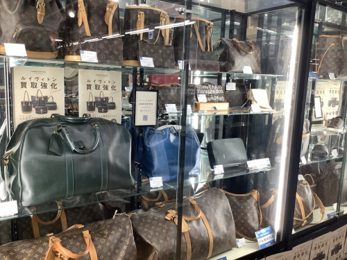 カードケースのLOUIS VUITTON