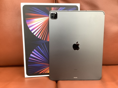 モバイル機器のタブレット