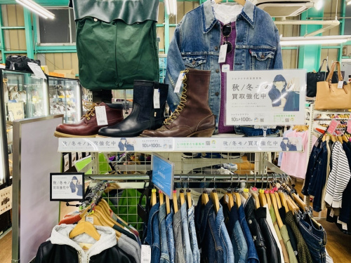 トップスのジャケット