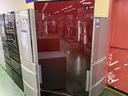 冷蔵庫の4ドア冷蔵庫