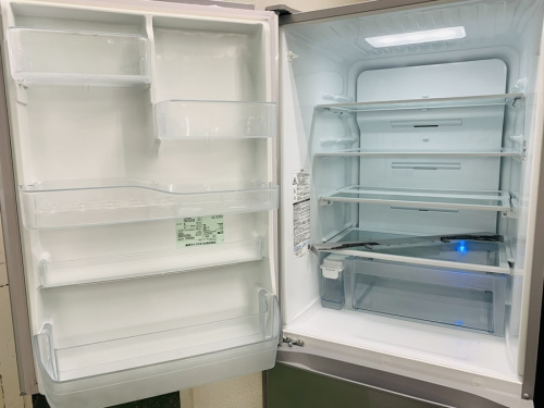 5ドア冷蔵庫のTOSHIBA