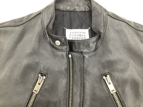 八の字ライダースジャケットのMaison Margiela