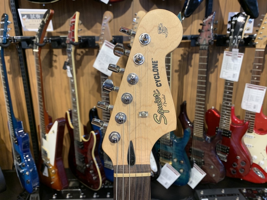 スクワイア　サイクロン　エイジング加工 エレキギター sddefault.jpg