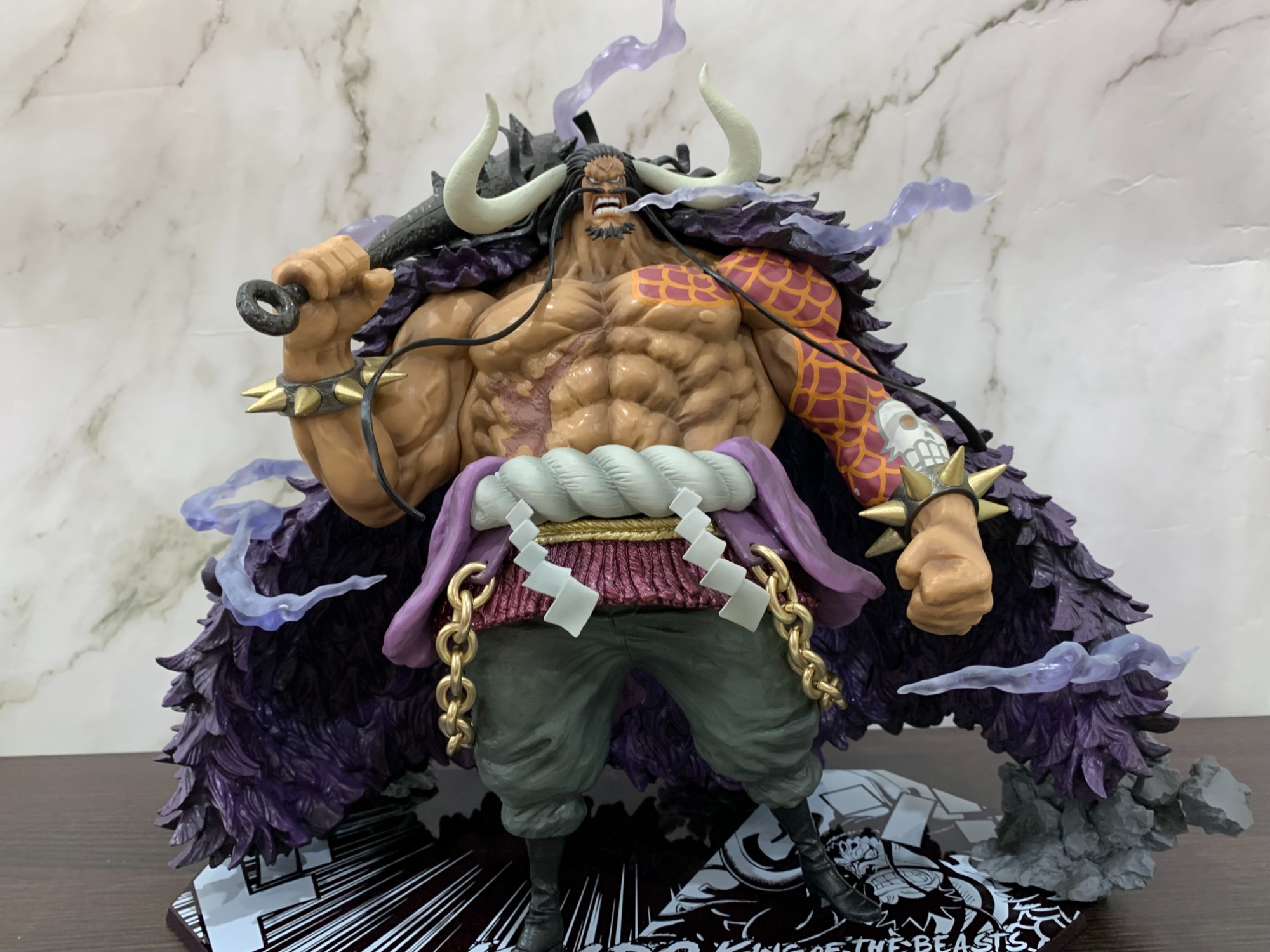 BANDAI/バンダイ】ワンピースの百獣カイドウと火炎のキング