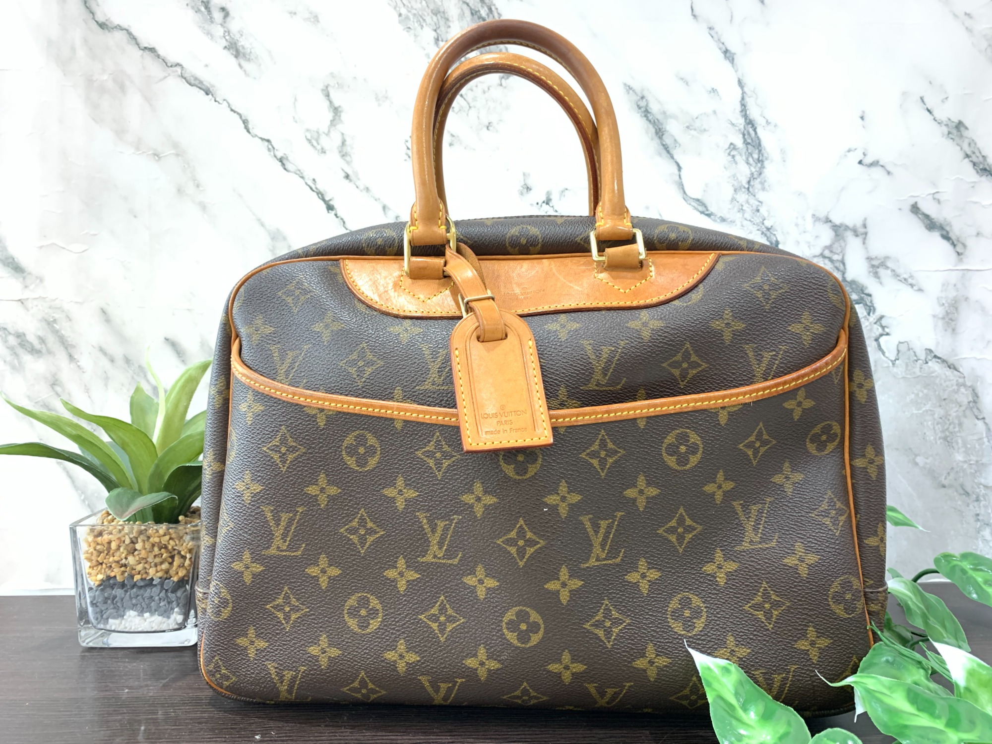 LOUIS VUITTON/ルイ ヴィトン】ド―ヴィル ハンドバック が買取入荷