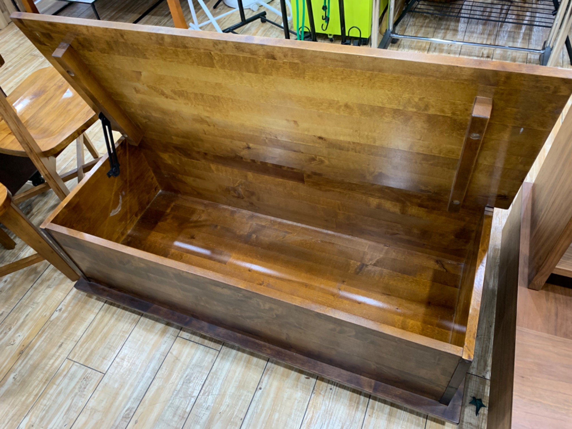 LAURA ASHLEY/ローラアシュレイ】コーヒーテーブル が買取入荷しました