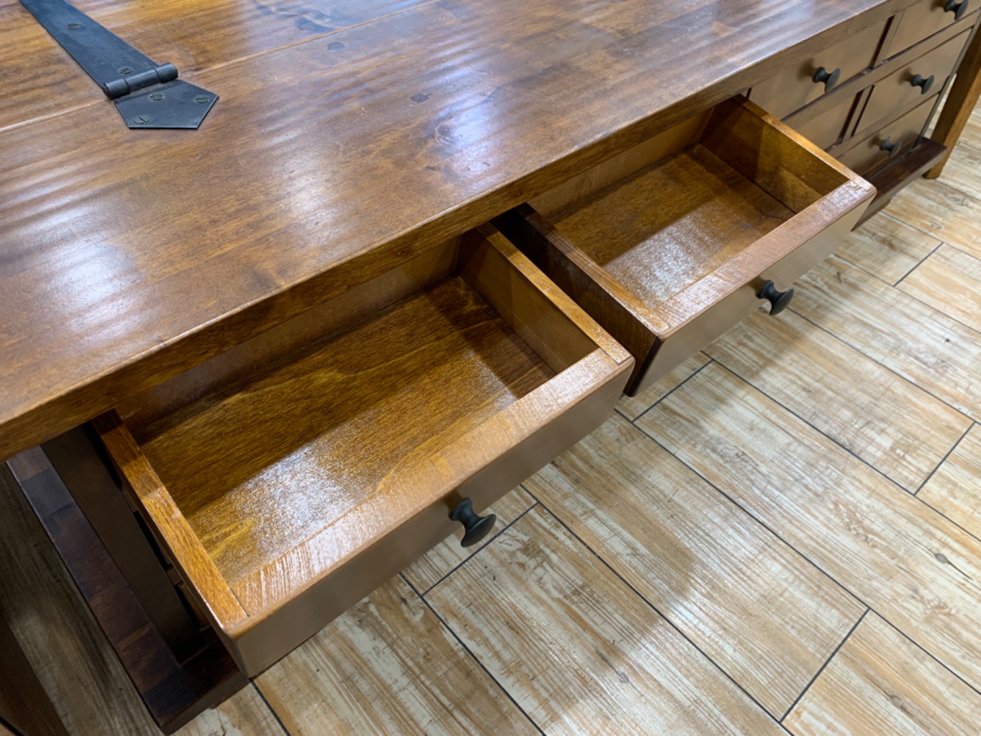 LAURA ASHLEY/ローラアシュレイ】コーヒーテーブル が買取入荷しました