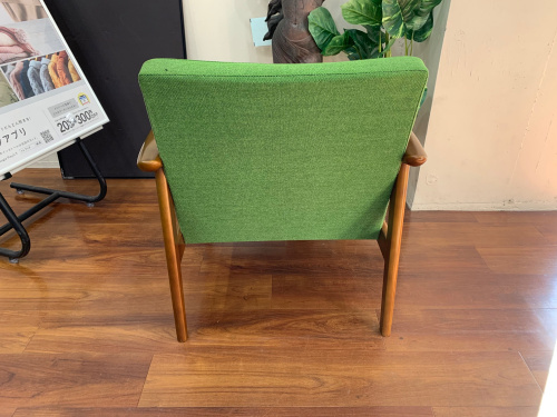 カリモク60】Kチェア 1シーター タープグリーンが買取入荷しました