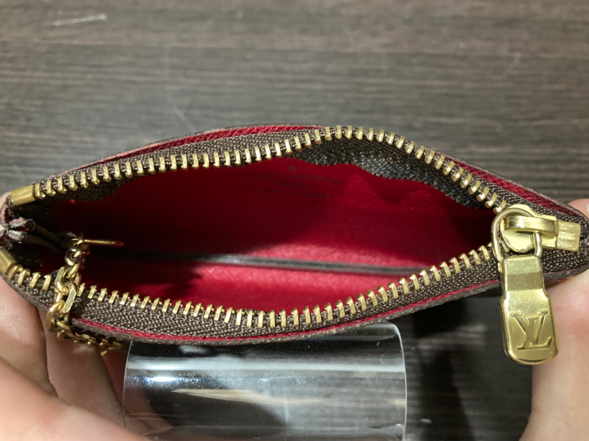 最終値下げ！早い者勝ち！確実正規品　ルイヴィトン　ポシェットクレ ルイヴィトン モノグラム ヴェルニ ポシェットクレNW アマラント