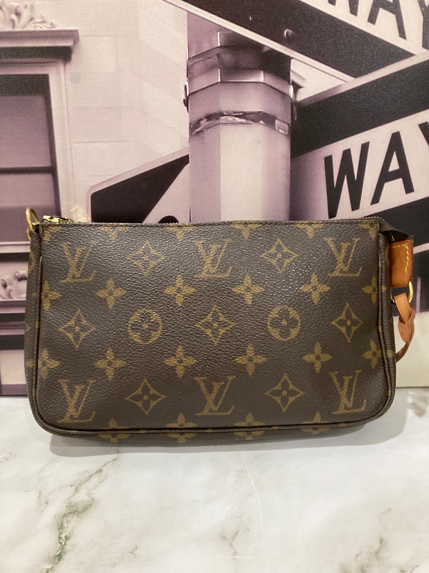 【すぐ届く・国内発送】LV ポシェット・アクセソワール すぐ届く》ルイヴィトン ミニ・ポシェット・アクセソワール