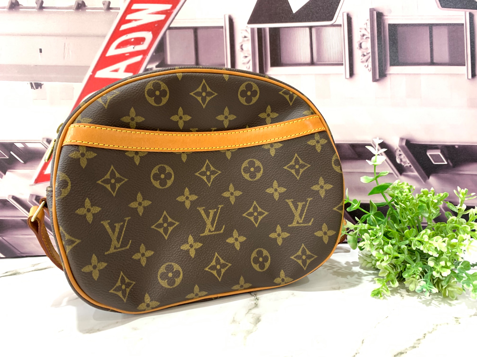 Louis Vuitton/ルイヴィトン】モノグラム ブロワが入荷致しまし