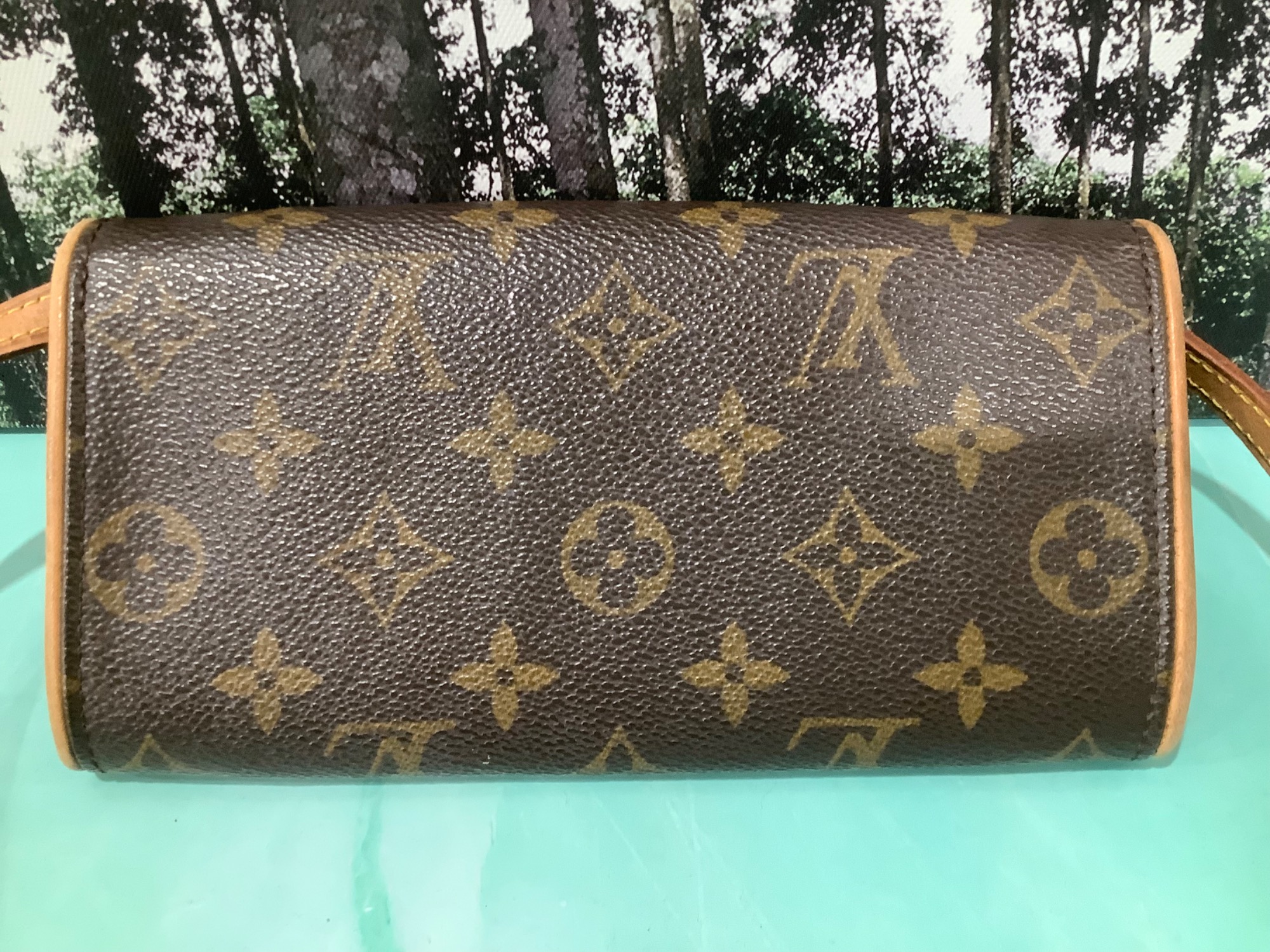 LOUIS VUITTON】モノグラムのポシェットツインPMが入荷致しました