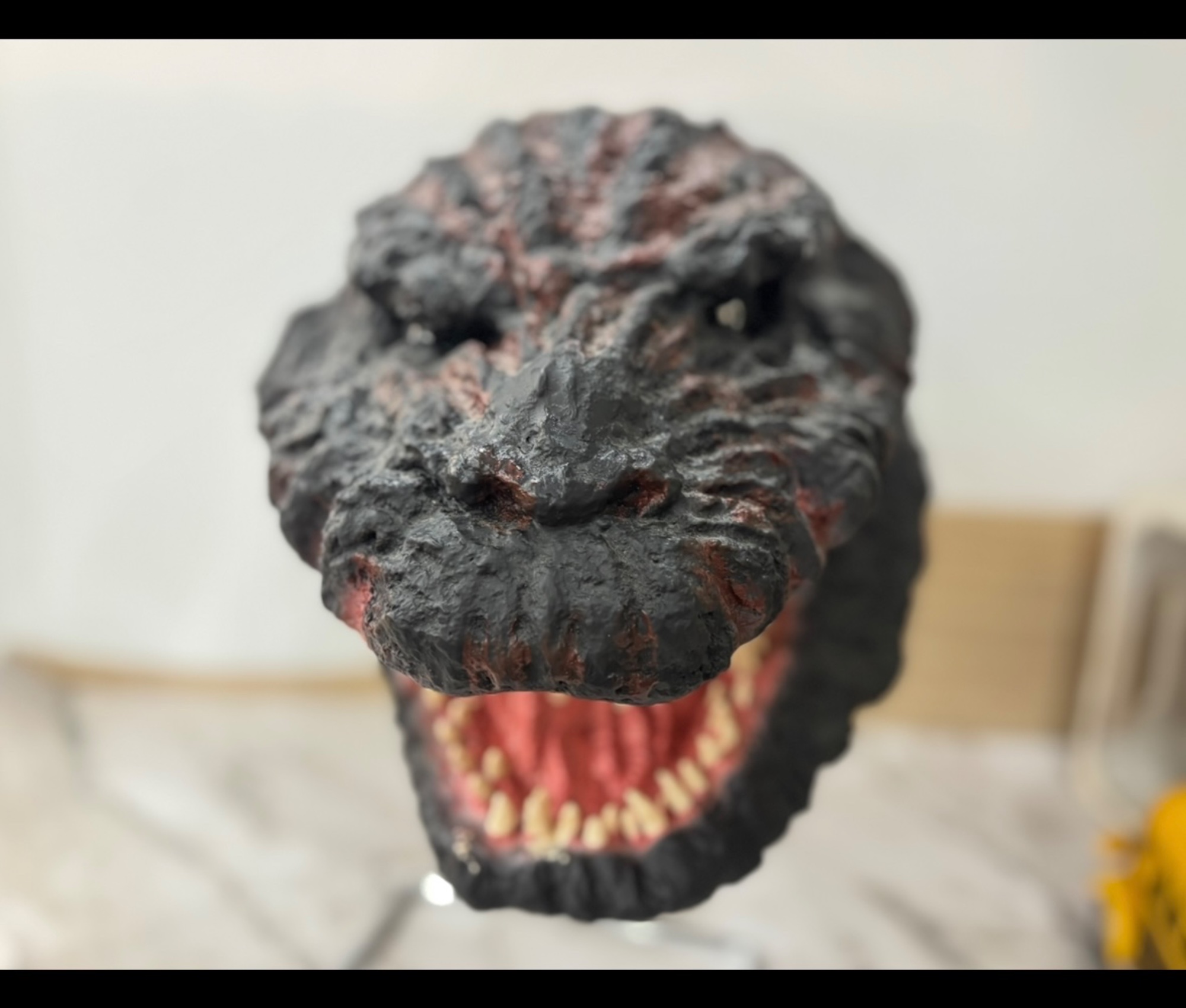 スマホで購入可】『東宝』ドン・キホーテ限定！シンゴジラ・マスクが