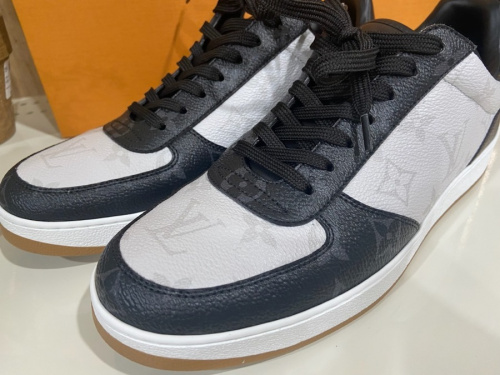 ルイ・ヴィトンのリヴォリ・ライン