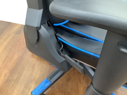 GTRACINGのチェア