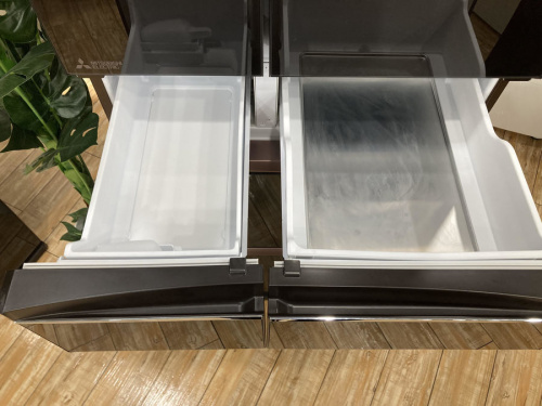 大型冷蔵庫のMITSUBISHI