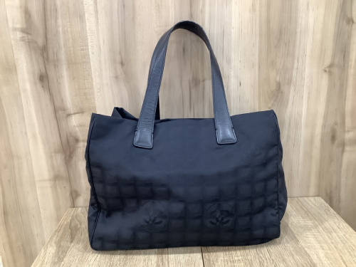 バッグのCHANEL