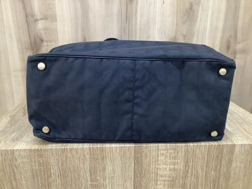 シャネルのトートバッグMM
